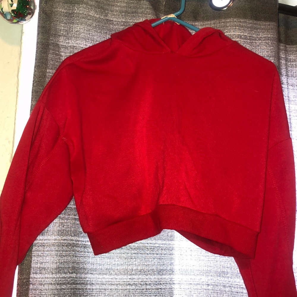 Cropped Red Sweater/Hoodie